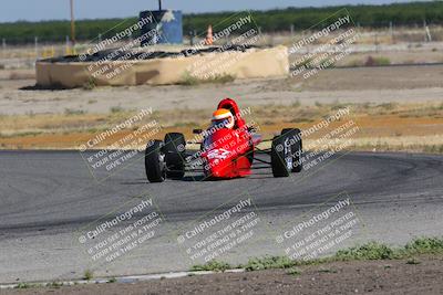 media/Jun-04-2022-CalClub SCCA (Sat) [[1984f7cb40]]/Group 3/Qualifying (Sweeper)/